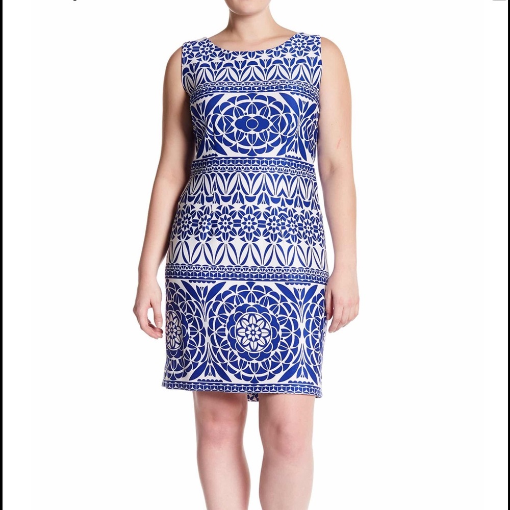 Women’s Plus Chic Dress